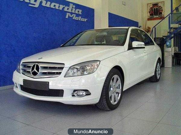 Mercedes-Benz C 220 AUTOMATICO // BI-XENON //