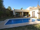 Chalet con 4 dormitorios se vende en Marbella, Costa del Sol - mejor precio | unprecio.es