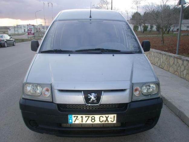 PEUGEOT EXPERT HDI 110 COMBI 5 PLAZAS