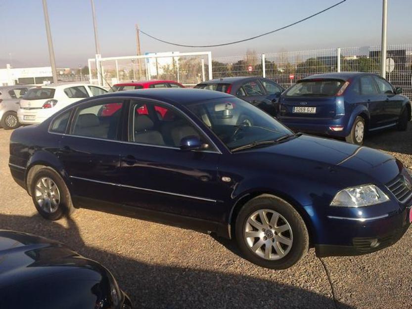 VW Passat 2004  2.0 TDI 140CV 67.000Km perfecto estado