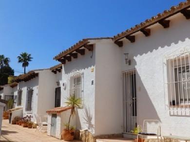 Bungalow con 2 dormitorios se vende en Moraira, Costa Blanca