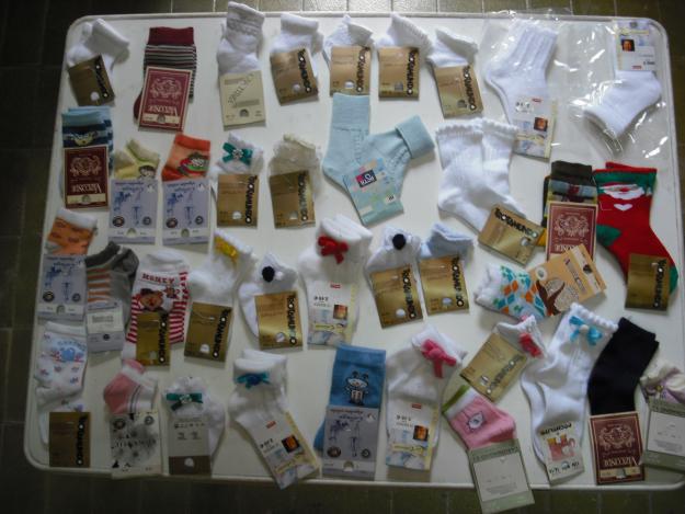 Única partida de Calcetines por liquidación . 28 cajas (18175 pares) 6.000 €