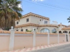 Chalet con 6 dormitorios se vende en San Miguel de Salinas, Vega Baja Torrevieja - mejor precio | unprecio.es