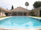 Chalet con 5 dormitorios se vende en Marbella, Costa del Sol - mejor precio | unprecio.es