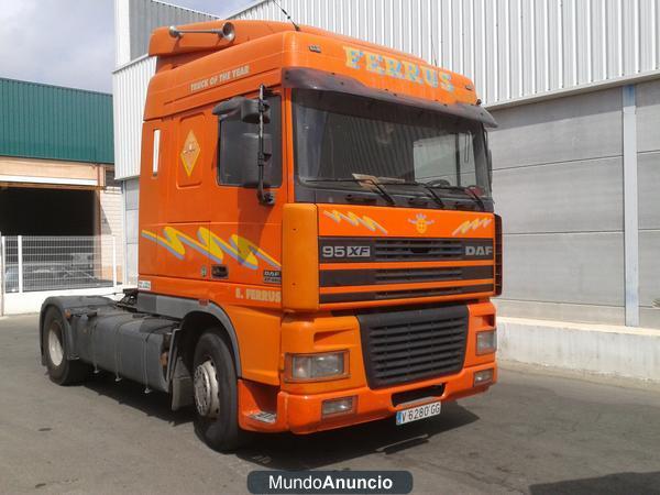 SE VENDE CAMION DAF 95 XF 480 ESPACE CAB