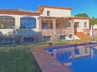 Chalet con 5 dormitorios se vende en Estepona, Costa del Sol - mejor precio | unprecio.es