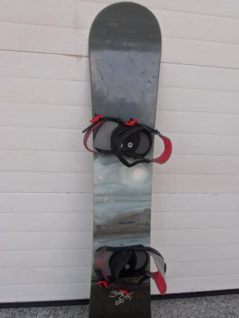 Vendo tabla de snow + fijaciones