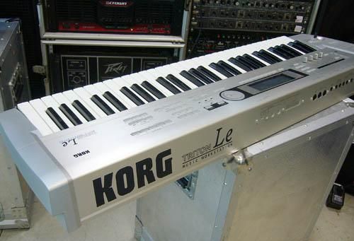 Vendo Korg Triton Le