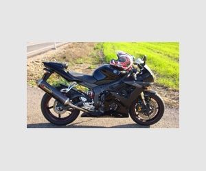 YAMAHA R6