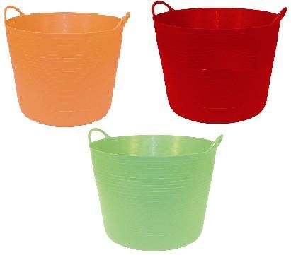 Capazos plasticos de 42 lts. colores varios, Planas