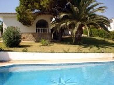 Chalet con 3 dormitorios se vende en Manilva, Costa del Sol