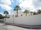 Chalet pareado con 2 dormitorios se vende en Villamartin, Costa Blanca - mejor precio | unprecio.es