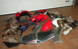 Vendo carenado completo original y a estrenar de Honda CBR 600 RR 2005/2006