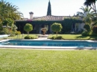 Chalet con 3 dormitorios se vende en Marbella, Costa del Sol - mejor precio | unprecio.es