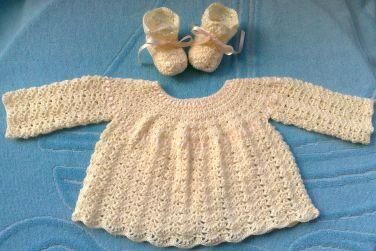 conjunto de bebe en beis