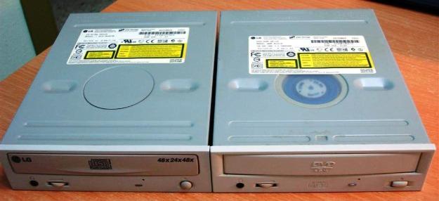 Lector DVD-rom y CD-r/rw. Marca LG.