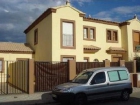 Casa pareada en Villaverde del Río - mejor precio | unprecio.es