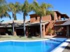 Chalet con 5 dormitorios se vende en Benahavis, Costa del Sol - mejor precio | unprecio.es