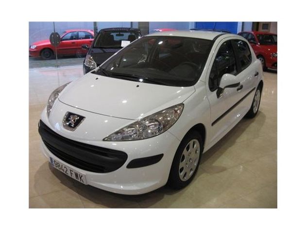 PEUGEOT 207 1.4 HDI XLINE