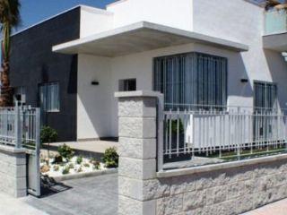 Chalet en venta en Doña Pepa, Alicante (Costa Blanca)