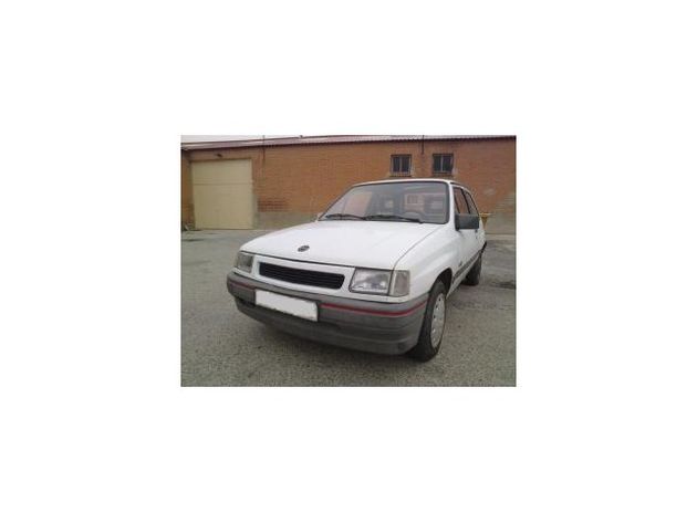 TATA SAFARI GRAND 4X2