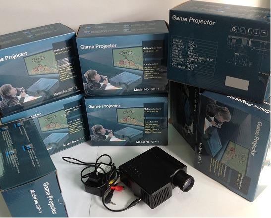 Proyector portatil led mediaplayer gp-1 o mini proyector