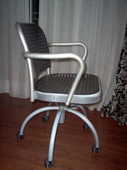 sillon de diseño con ruedas