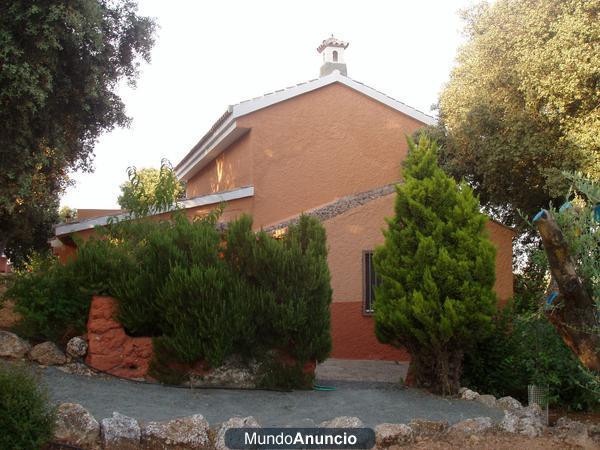 VENDO FINCA RUSTICA CON CORTIJO  EN LOJA GRANADA RODEADA DE ARBOLES CHAPARROS CON INCREIBLES VISTAS CON COTO DE CAZA Y V