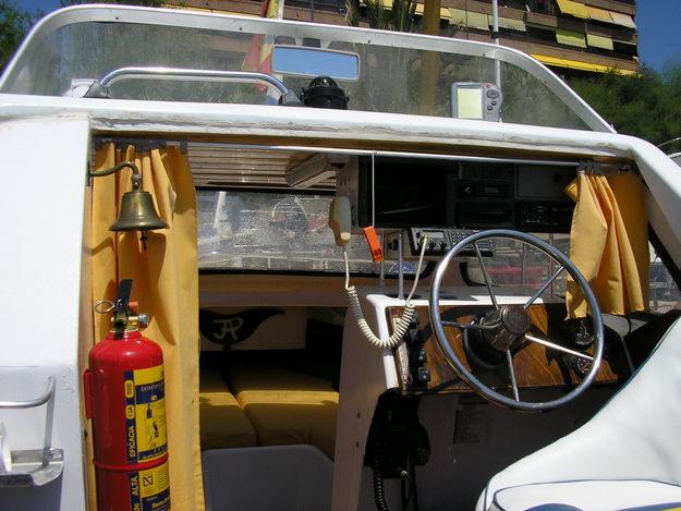 Barco + motor Fuera+borda+lona+figorifico+t.v. 11.900.-€ Alicante