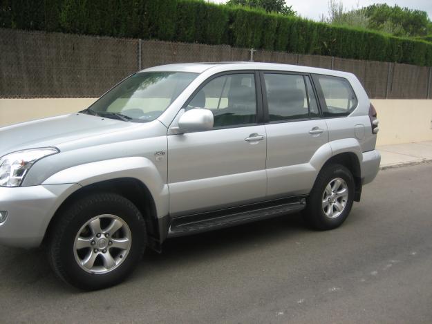 PARTICULAR VENDE EN PERFECTO ESTADO TOYOTA LAND CRUISER 3.0 D4D VXL 5P CAMBIO AUTOMATICO