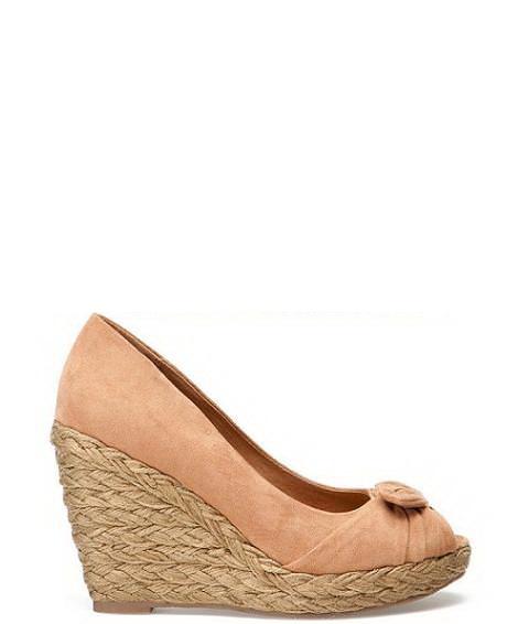 zapatos cuña pull and bear