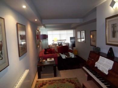 Apartamento con 3 dormitorios se vende en Marbella, Costa del Sol