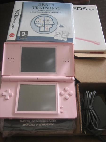 NINTENDO DS LITE (ROSA) A ESTRENAR + BRAIN TRAINING