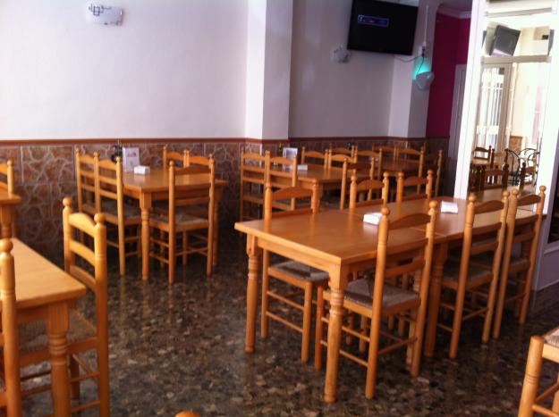 Mesas y sillas para restaurante