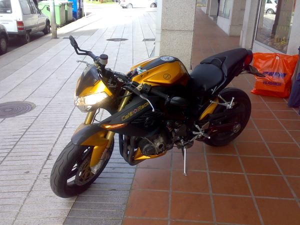 BENELLI CAFE RACER