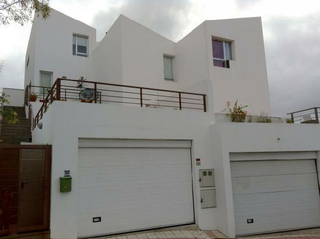 Casa Las Palmas de Gran Canaria con balcon. 230 m2 con terraza - Las Palmas