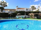 Adosado con 2 dormitorios se vende en Marbella, Costa del Sol - mejor precio | unprecio.es