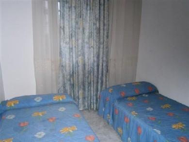 Apartamento con 3 dormitorios se vende en Marbella, Costa del Sol
