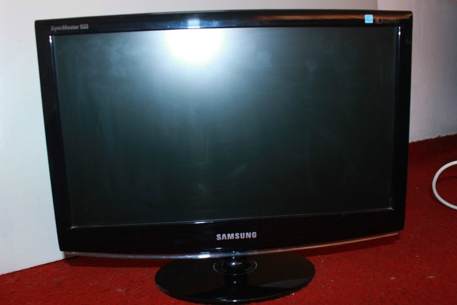 Vendo monitor pc-samsung lcd - syncmaster 933sn plus 19 pulgadas en perfecto estado —