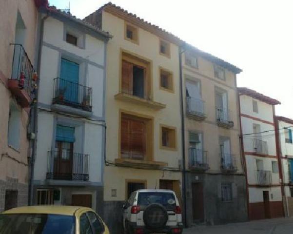 Chalet en Alhama de Aragón