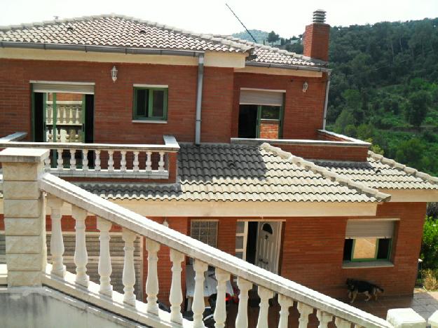Chalet en Castellví de Rosanes