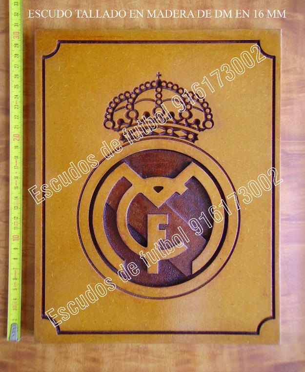 Escudo Real Madrid En Madera