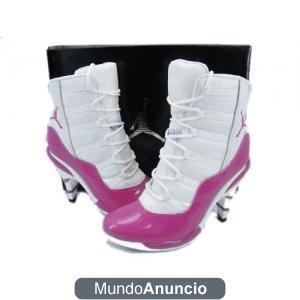 VENDO BOTAS JORDAN CON TACON PARA MUJER