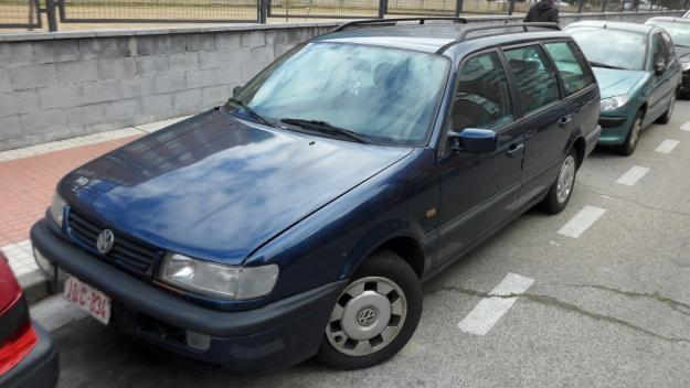 Se vende Volkswagen Passat para exportación / partes