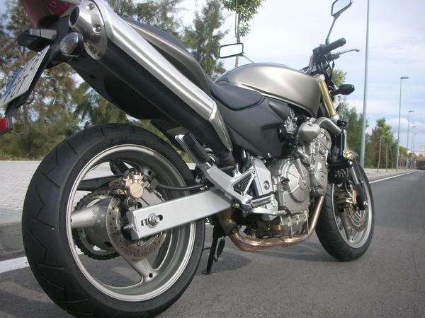 HORNET CB 600 F - JUNIO 2006