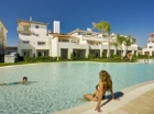 Apartamento con 2 dormitorios se vende en Estepona, Costa del Sol - mejor precio | unprecio.es