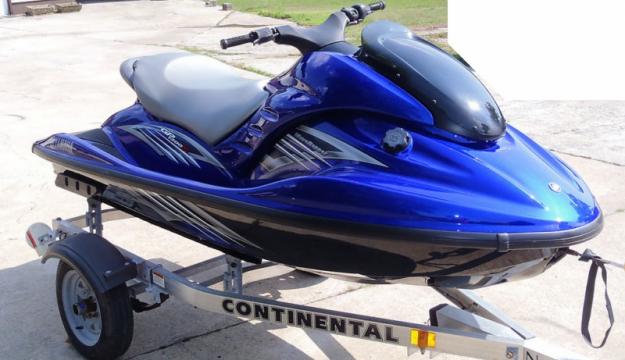 2008 YAMAHA GP 1300R JET SKI