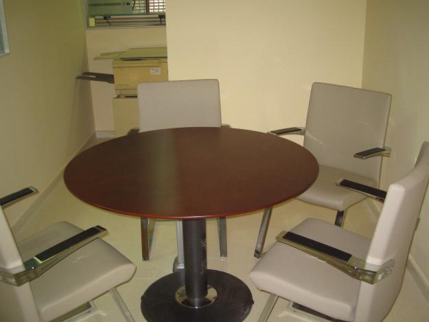 Muebles de oficia seminuevos