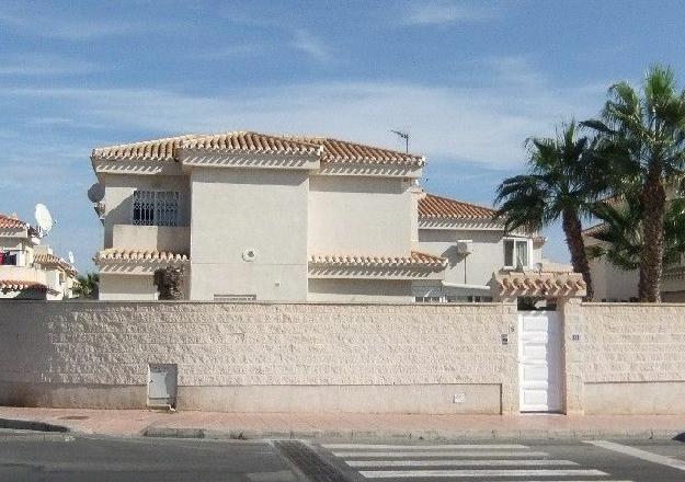 Chalet en venta en Playa Flamenca, Alicante (Costa Blanca)