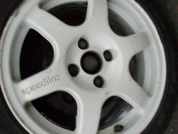 4llantas blancas speedline con neumatico 15